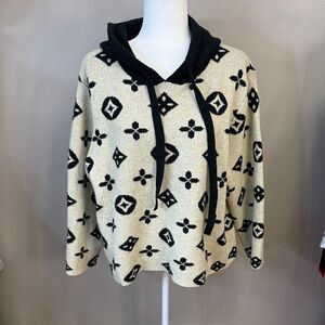 Christina Black and Cream Cashmere Sweater